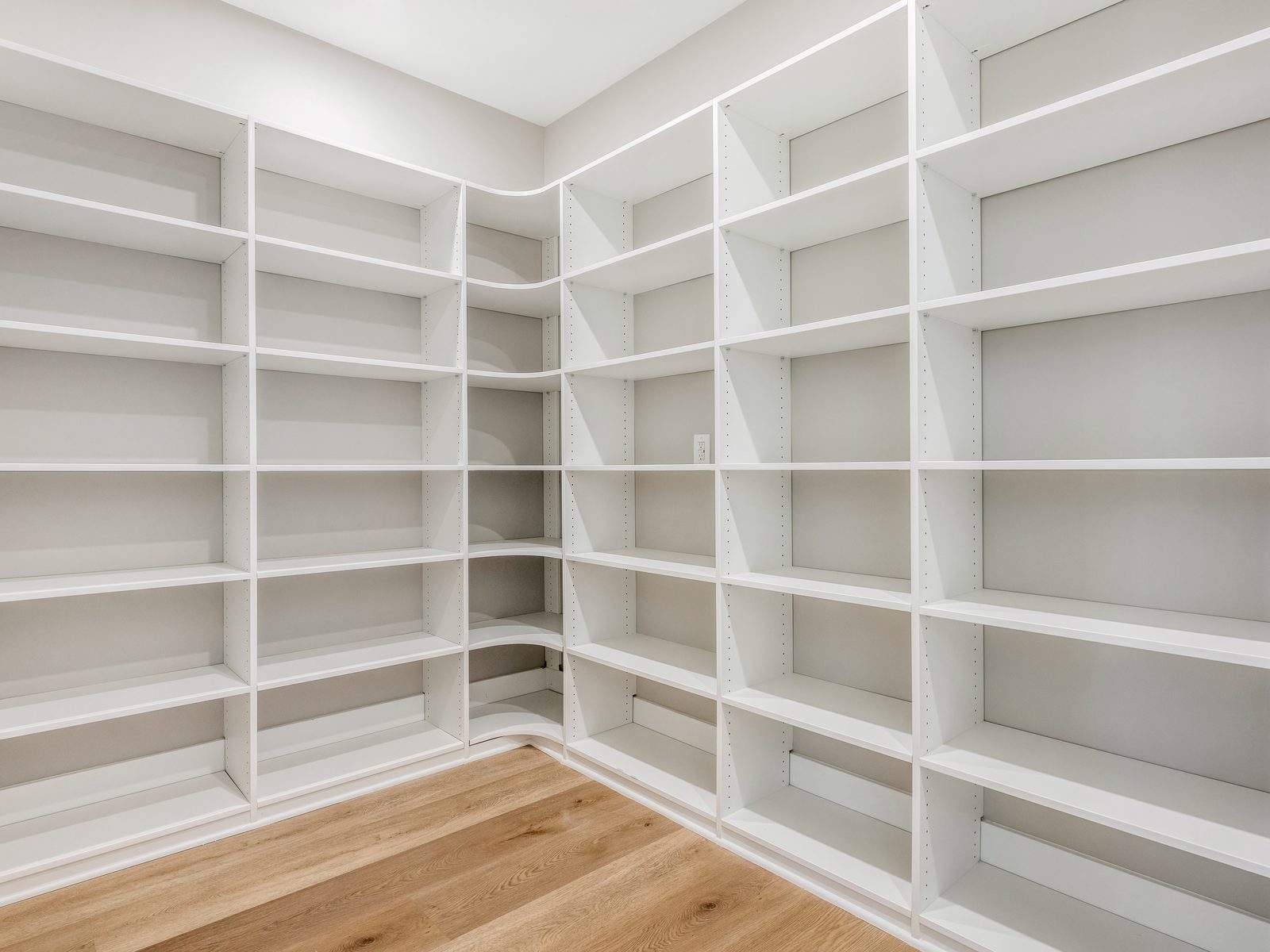Evergreen 2 custom home in Lake Wylie — interior view, photograph 7 of 29