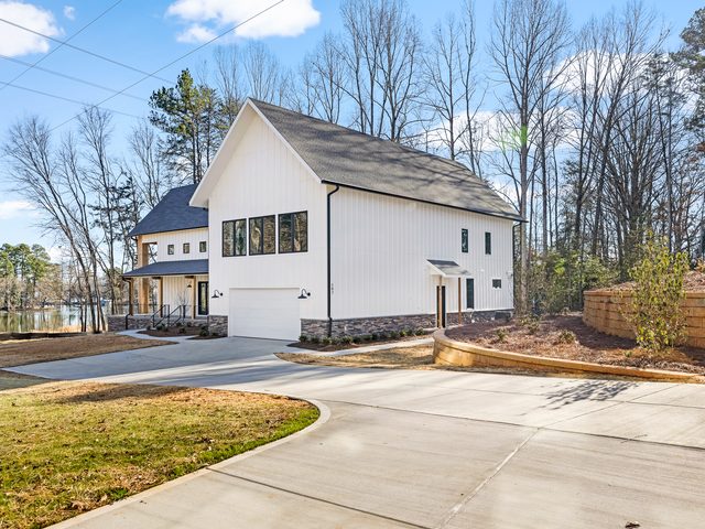 Evergreen 2 custom home in Lake Wylie — exterior view, photograph 15 of 29