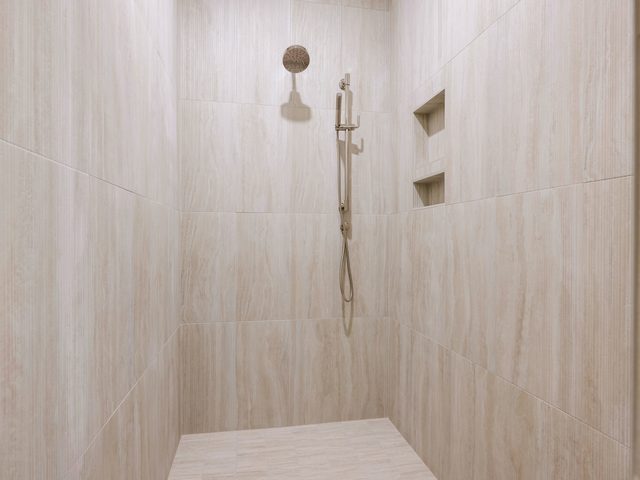 Evergreen 2 custom home in Lake Wylie — interior view, photograph 22 of 29