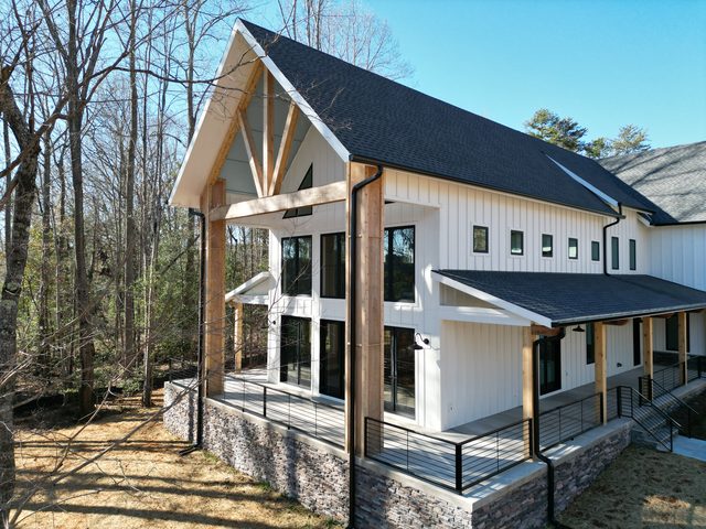 Evergreen 2 custom home in Lake Wylie — exterior view, photograph 28 of 29