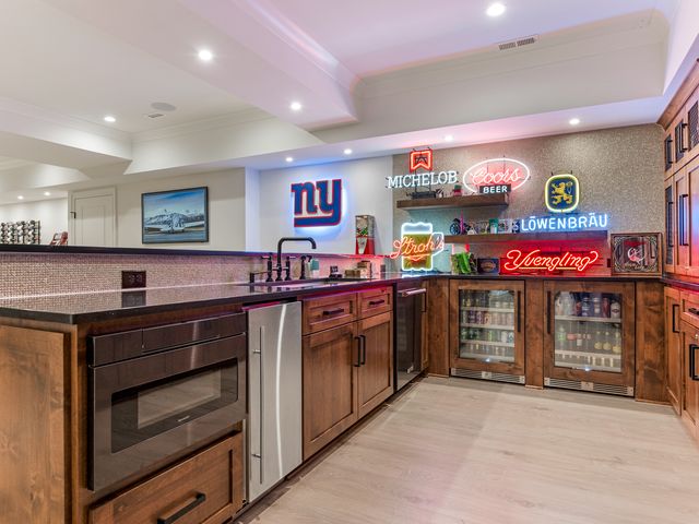Everett Custom Homes portfolio photograph 6 of 12
