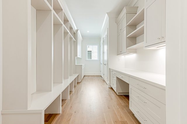 Sterling custom home in Myers Park — interior view, photograph 15 of 29