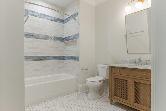 Sterling custom home in Myers Park — interior view, photograph 21 of 29