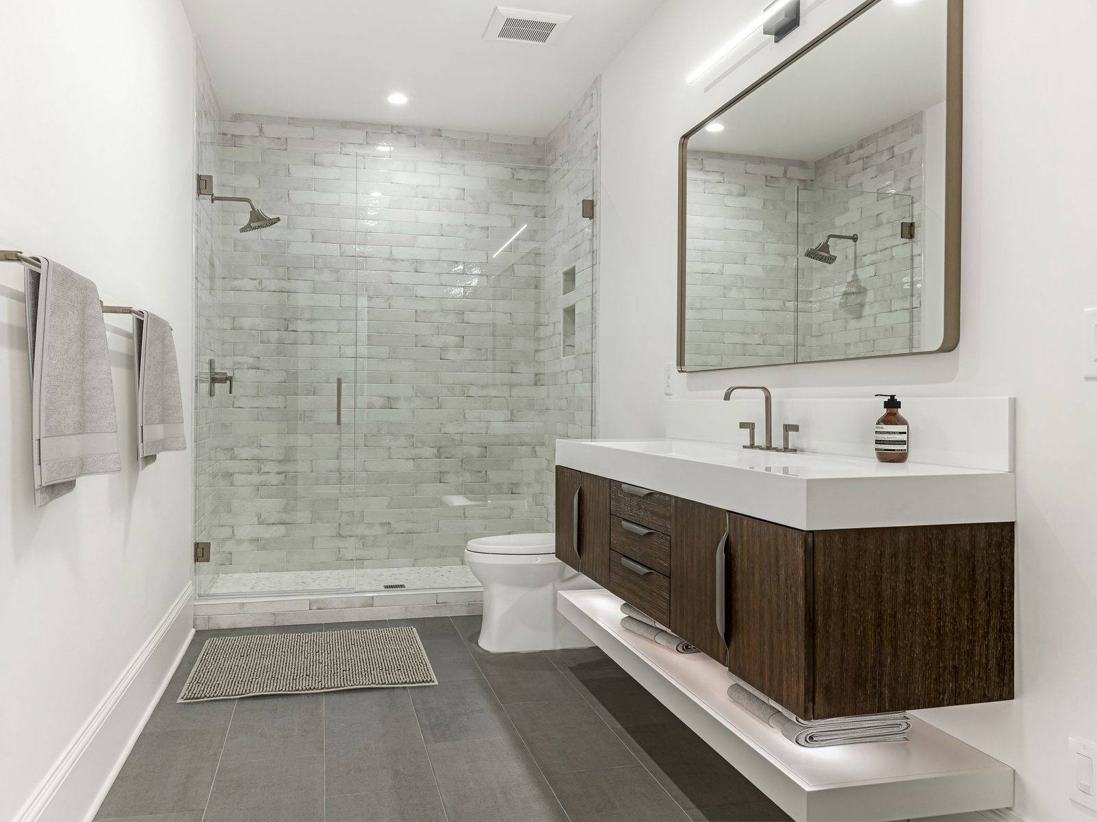 Waldon custom home in South Charlotte — interior view, photograph 6 of 166