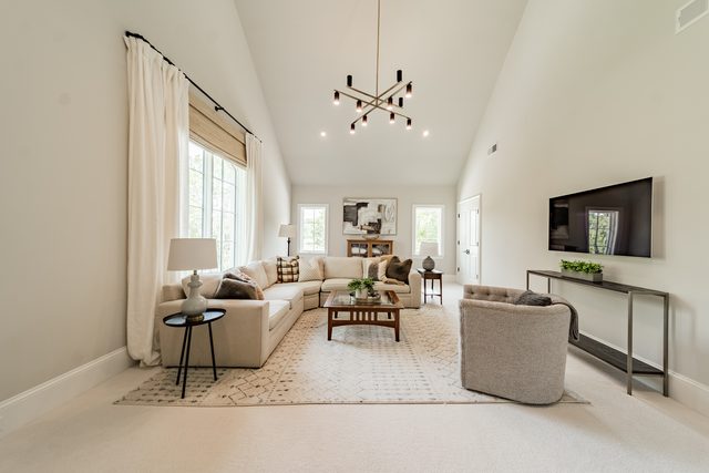 Waldon custom home in South Charlotte — interior view, photograph 101 of 166