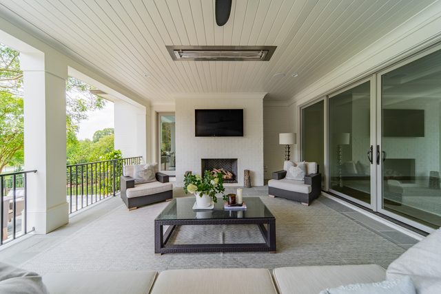 Waldon custom home in South Charlotte — interior view, photograph 162 of 166