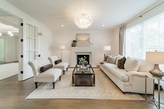 Waldon custom home in South Charlotte — interior view, photograph 43 of 166