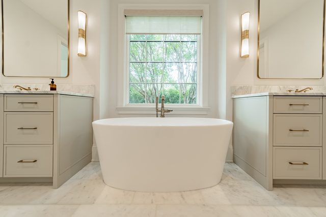 Waldon custom home in South Charlotte — interior view, photograph 54 of 166