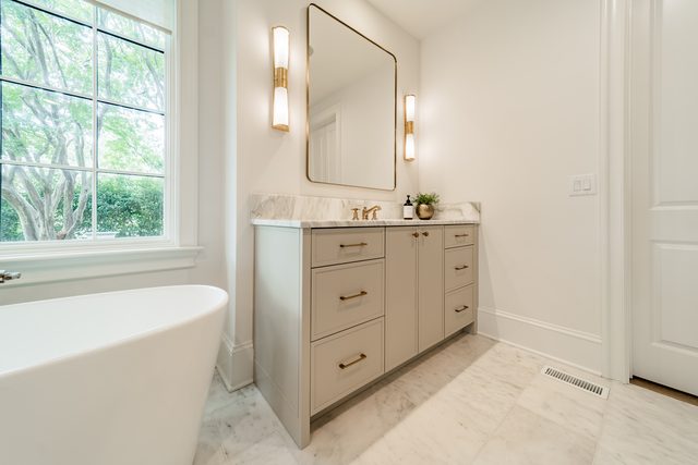 Waldon custom home in South Charlotte — interior view, photograph 56 of 166