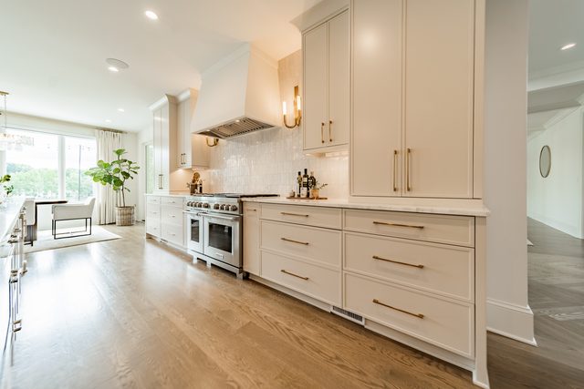 Waldon custom home in South Charlotte — interior view, photograph 64 of 166
