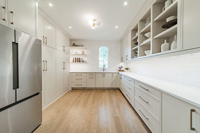 Waldon custom home in South Charlotte — interior view, photograph 76 of 166