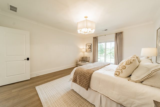 Waldon custom home in South Charlotte — interior view, photograph 91 of 166