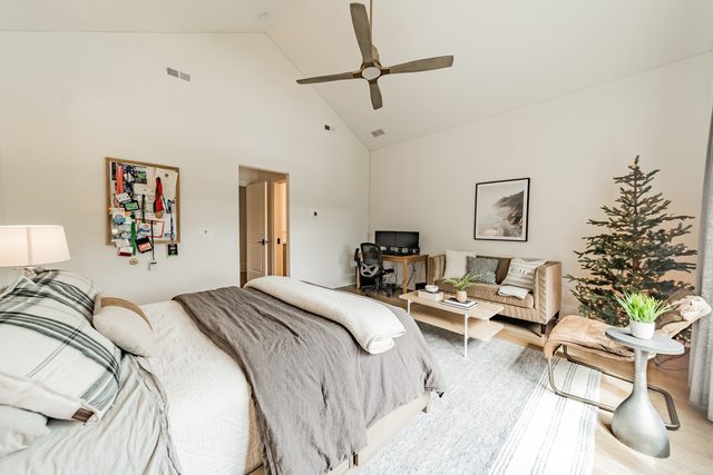 Waldon custom home in South Charlotte — interior view, photograph 96 of 166